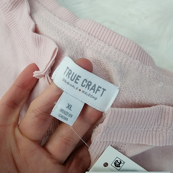 BELK True Craft Sweater Weather Ash Pink Sweatshirt. Size XL. New. - Picture 6 of 7